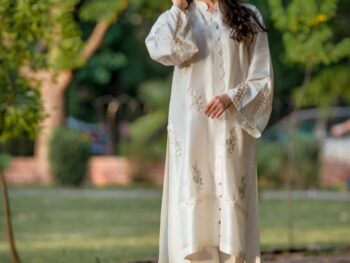 Dervesh Luxe | Rabia Ammad | Silk | Lace | Hand Embroidery